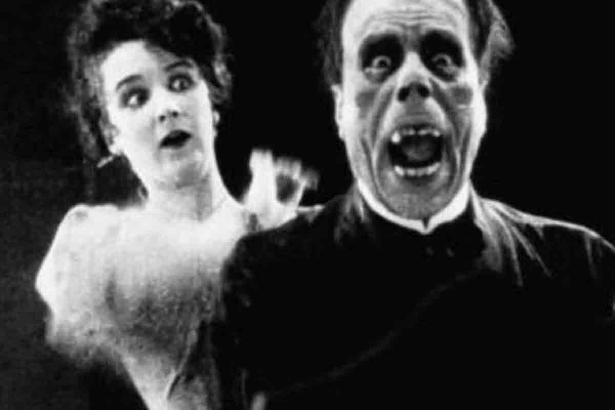 Scene from The Phantom of the Opera 1925